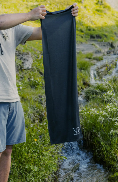 Black Side Nomad Sportswear