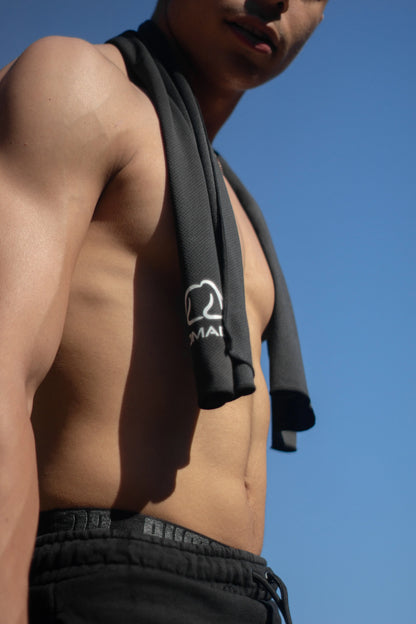 Black Side Nomad Sportswear